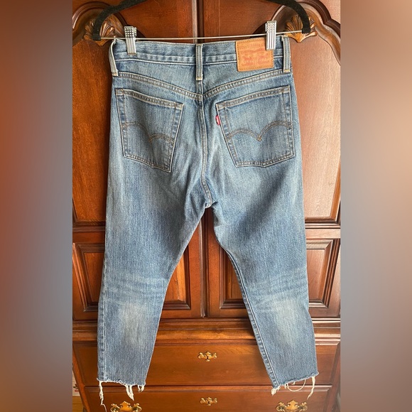 Levi’s Wedgie Fit Denim Jean - Picture 2 of 4
